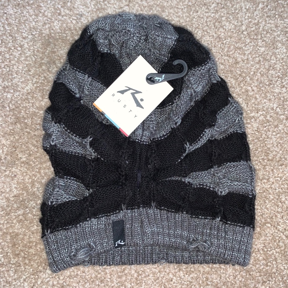 BNWT Womens Rusty Scrunchy Beanie.